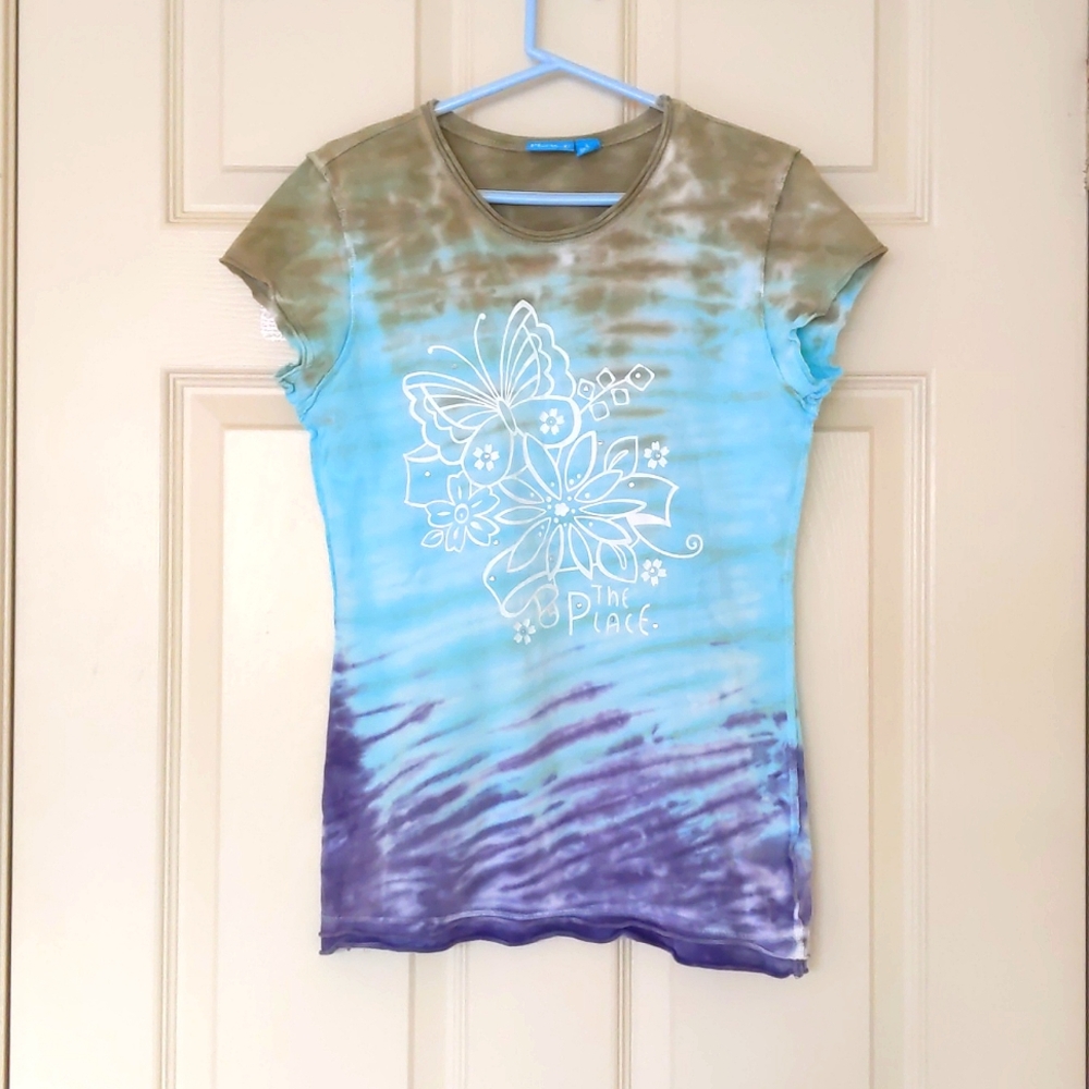 NWOT. The Children's Place Multi Color Short Sleeve Tee w/crystal&painted flower